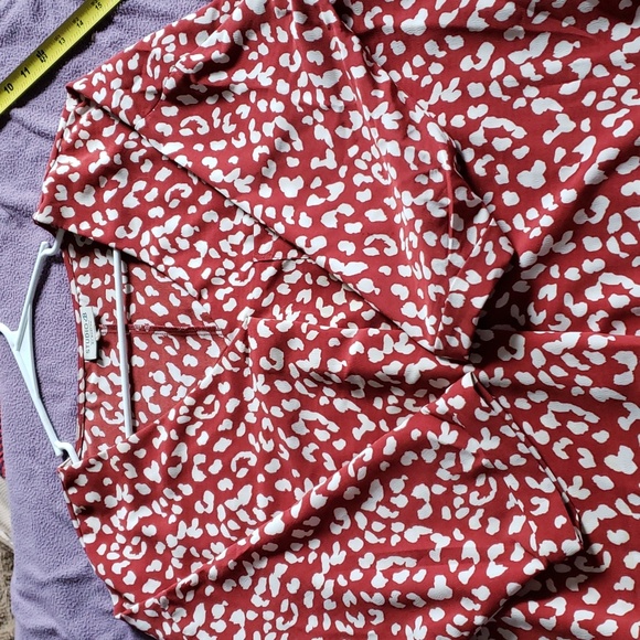 STUDIO B by Bobby Brick & Cream 3/4 length v-neck with front pocket. SZ.3X - Picture 5 of 7